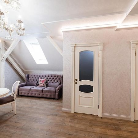 Vip Apartment On Duhnovicha Street .Free Parking. Uschhorod Exterior foto