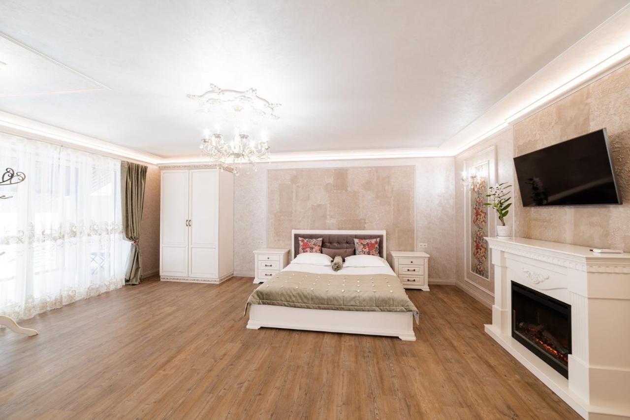 Vip Apartment On Duhnovicha Street .Free Parking. Uschhorod Exterior foto