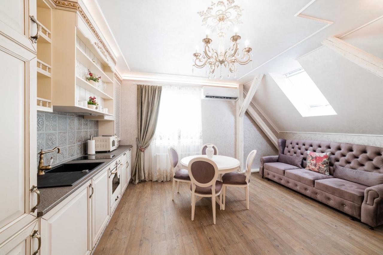 Vip Apartment On Duhnovicha Street .Free Parking. Uschhorod Exterior foto